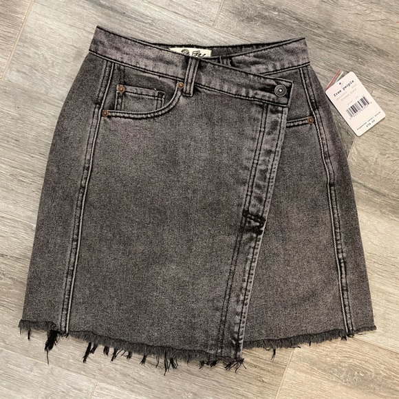 NWT FREE PEOPLE sulphor black skirt size 24 - Picture 3 of 10
